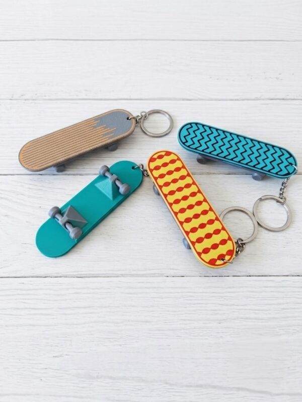 Porte-clés Mini Skate "Fingerboard Street Style"